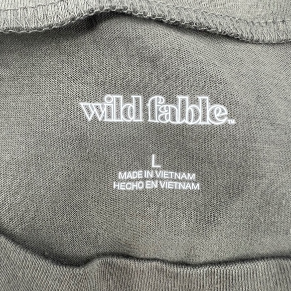 NWT Wild Fable Green Long Sleeve Cropped Boxy Shirt Size Large Women's - Picture 2 of 8